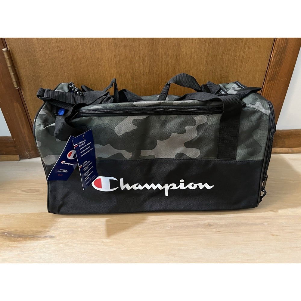 NWT Champion Camo Duffle‎ Bag Medium Size Green Gym Travel Bag Weekender